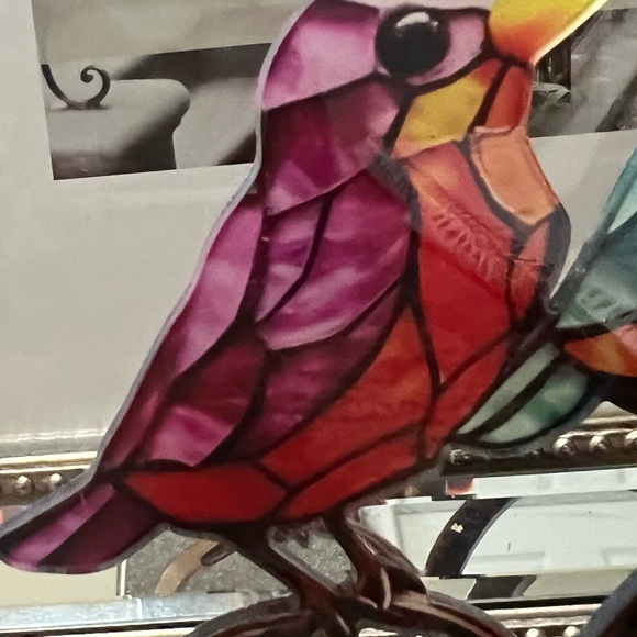Stain acrylic bird on Branch. - Picture 2 of 11